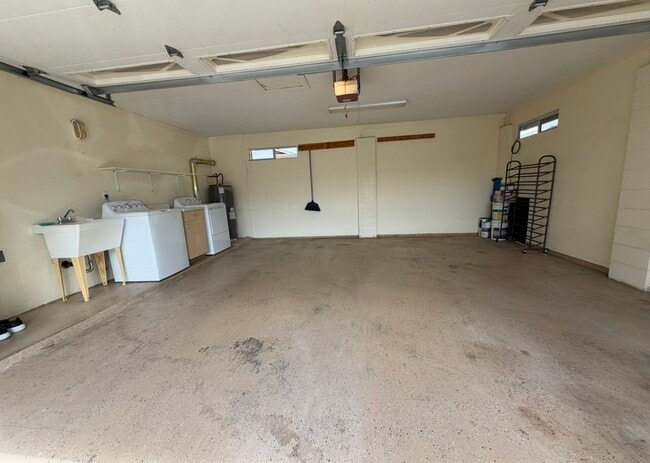 Building Photo - 99-404 Uhaloa St