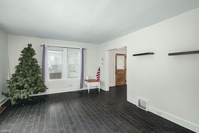 Foto del edificio - 3 br, 1 bath House - 208 Chestnut Street