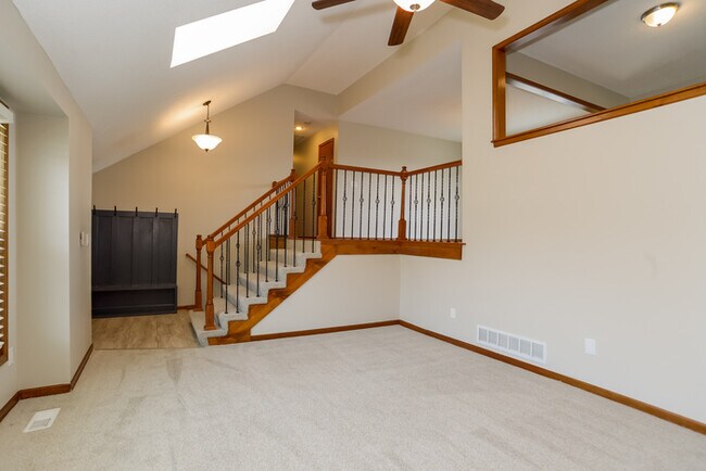 Building Photo - Beautiful 3 Bedroom in Great Location!