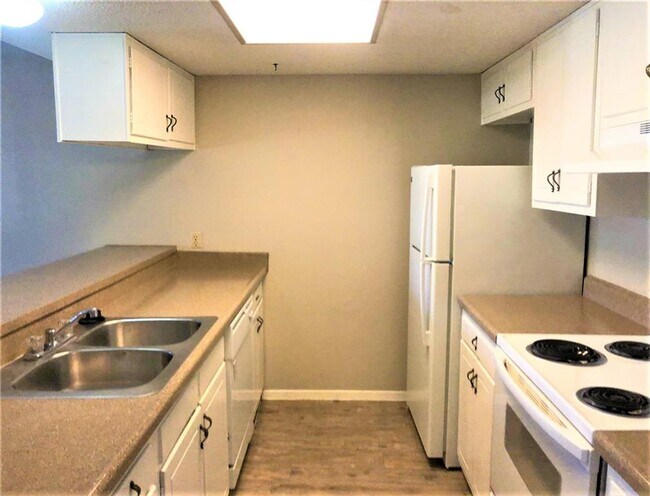 Building Photo - 3426 Willowrun Dr