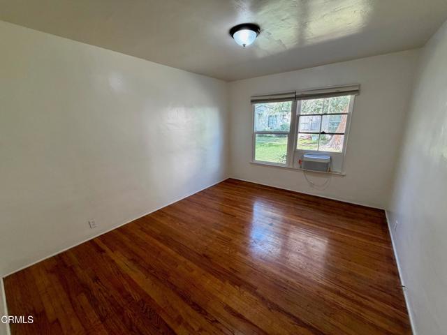 Foto del edificio - 718 Brent Ave