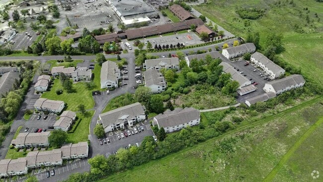  - Plaza East/Summerhill Townhouses