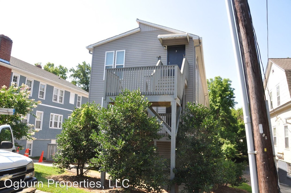 Primary Photo - 1426 Glade St NW