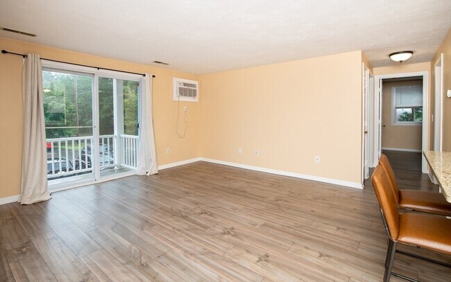 Foto del edificio - 1585 Braley Rd