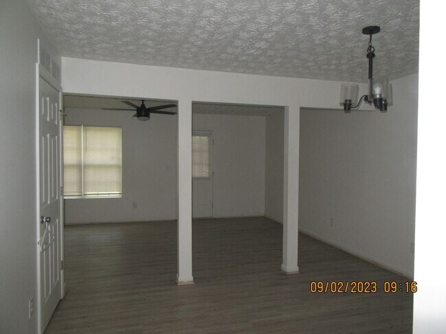 Foto del edificio - 3548 Waldrop Trail