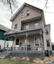 Building Photo - 1231 State St