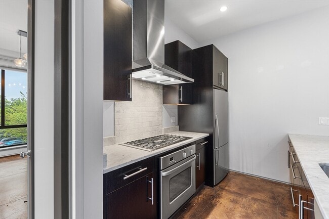 Building Photo - 36 A St