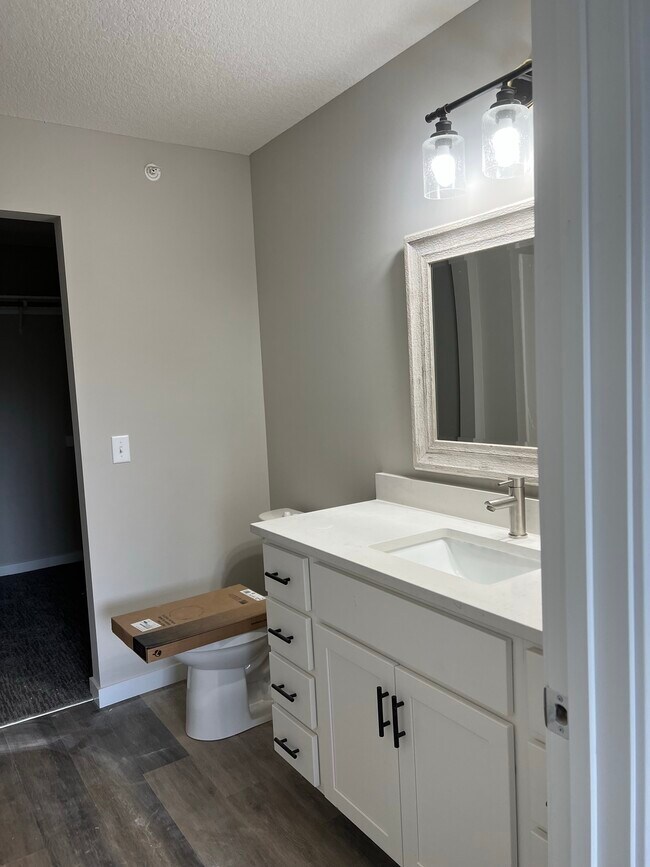 Building Photo - 5808 Overlook Lane