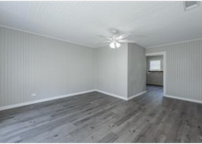 Living Room view 1 - 904 N Virginia St
