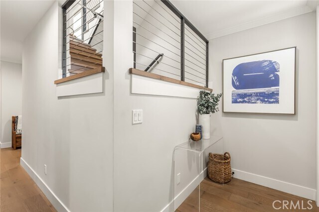 Building Photo - 204 S Helberta Ave