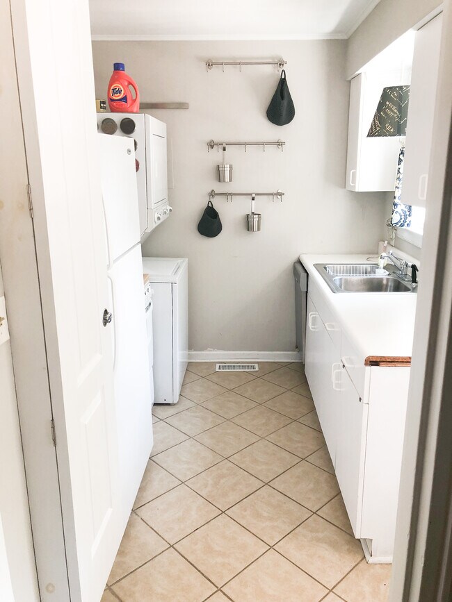 552 Wakefield Dr, Charlotte, NC 28209 Townhome Rentals in Charlotte