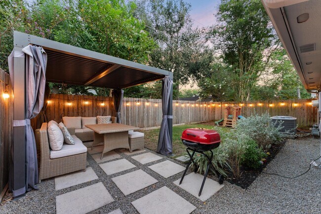 Foto del edificio - 7764 Park Falls Dr