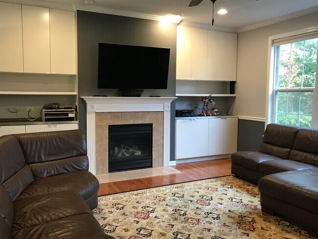 Foto del edificio - 148 Indian Meadow Ln