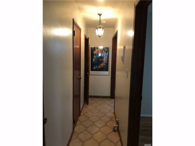 Primary Photo - 93-10 95th Ave