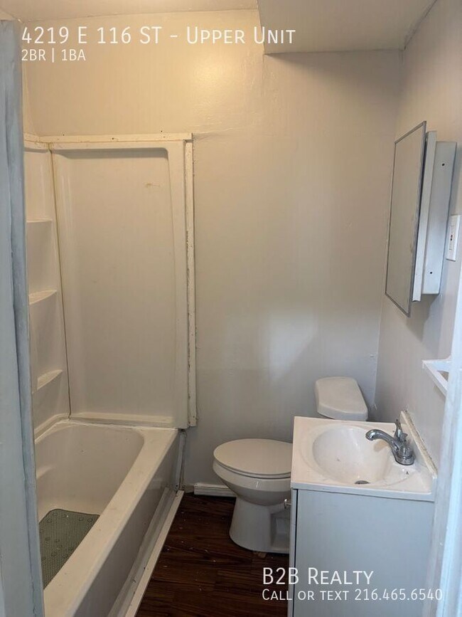 Foto del edificio - 4219 E 116th St