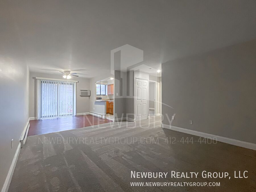 Foto principal - 1459 Poplar St