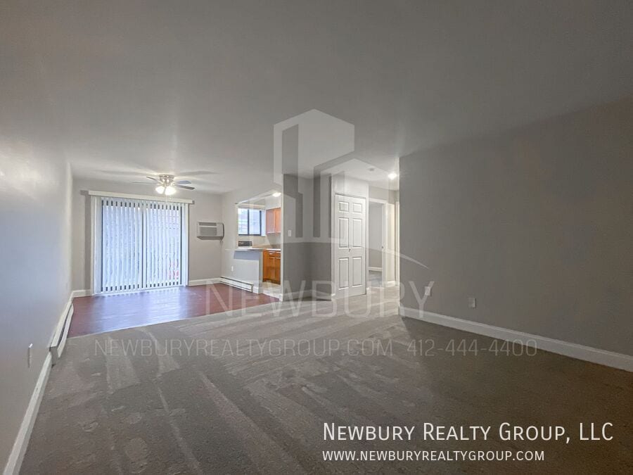 Primary Photo - 1459 Poplar St