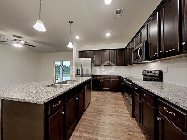Foto del edificio - 5125 Coppage Ct