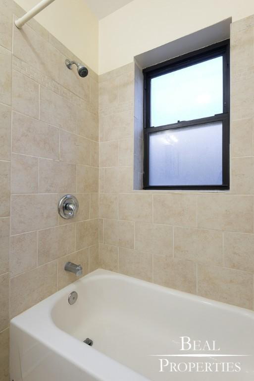 Foto del edificio - 1 bedroom in CHICAGO IL 60657