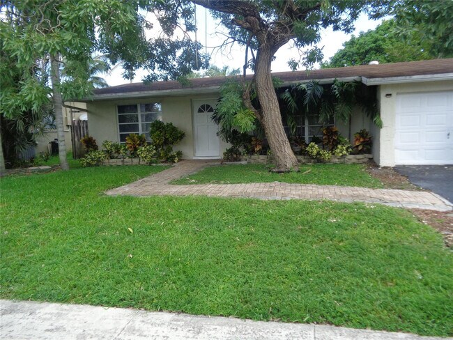 Foto del edificio - 2496 NW 98th Ln