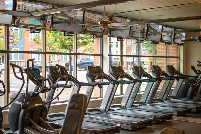 Gimnasio las 24 horas del día, los 7 días de la semana - 401 Lofts