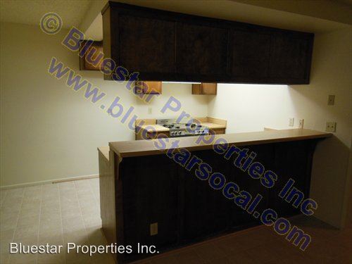 Building Photo - 16475 Village Dr