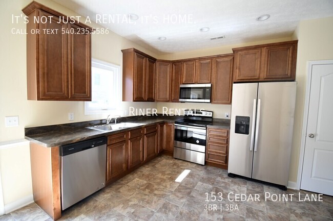 Foto del edificio - 153 Cedar Point Ln