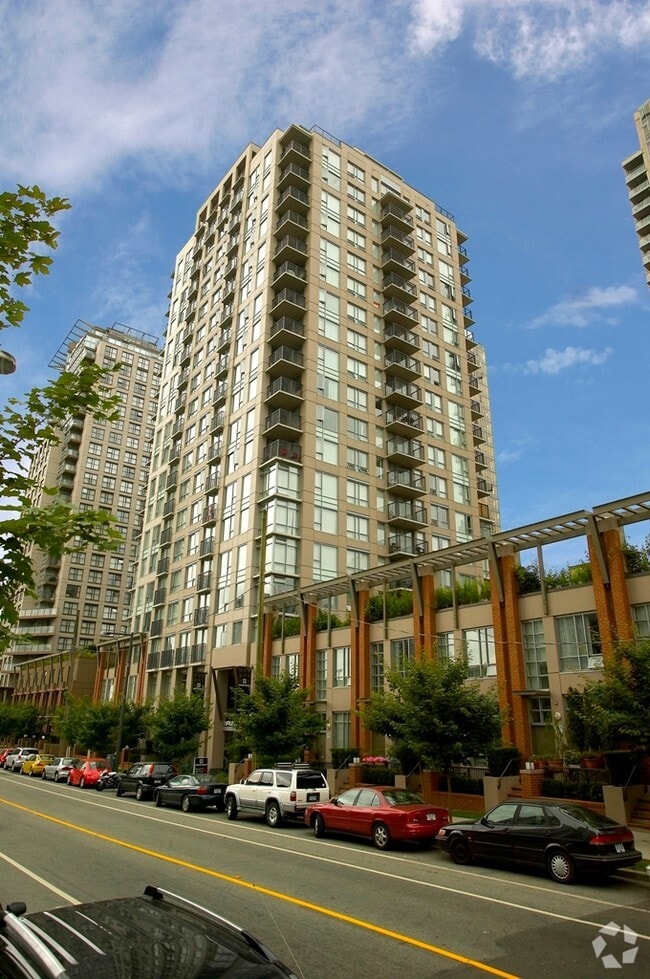Building Photo - Yaletown 939