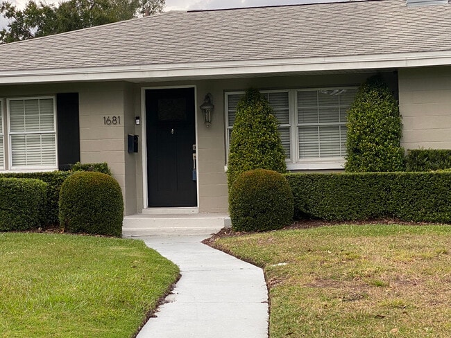 Photo - 1681 Woodland Ave House