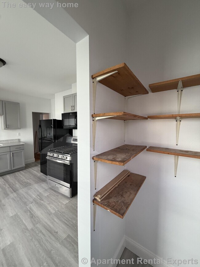 Photo - 61 Webster Ave Apartment