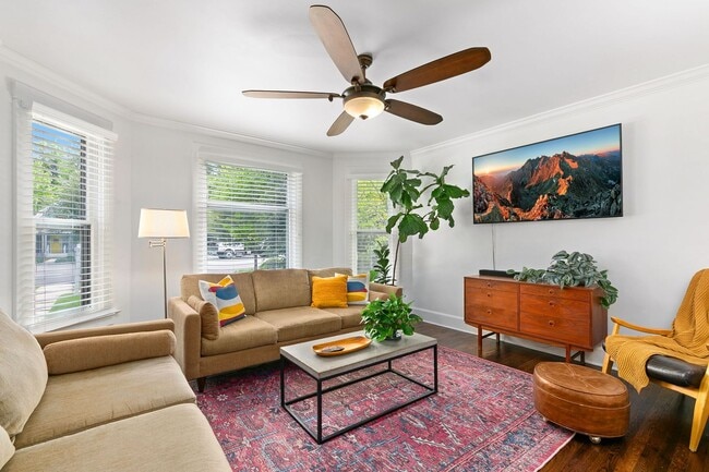 Foto del edificio - 424 W Oak St