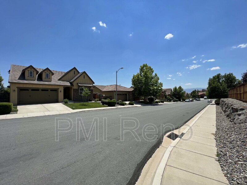 Primary Photo - 5284 Skystone Dr