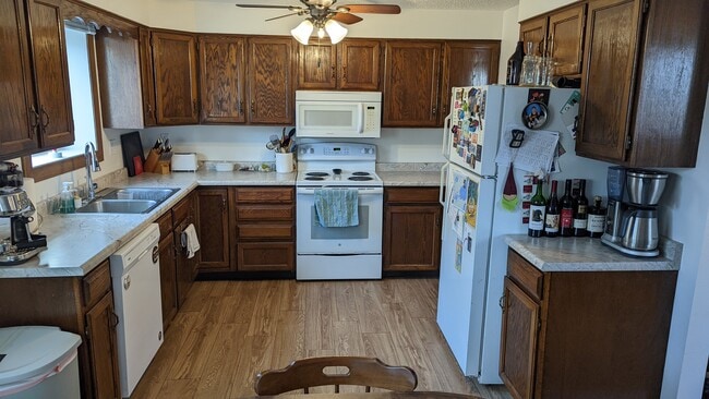 Kitchen - 1543 8th St N