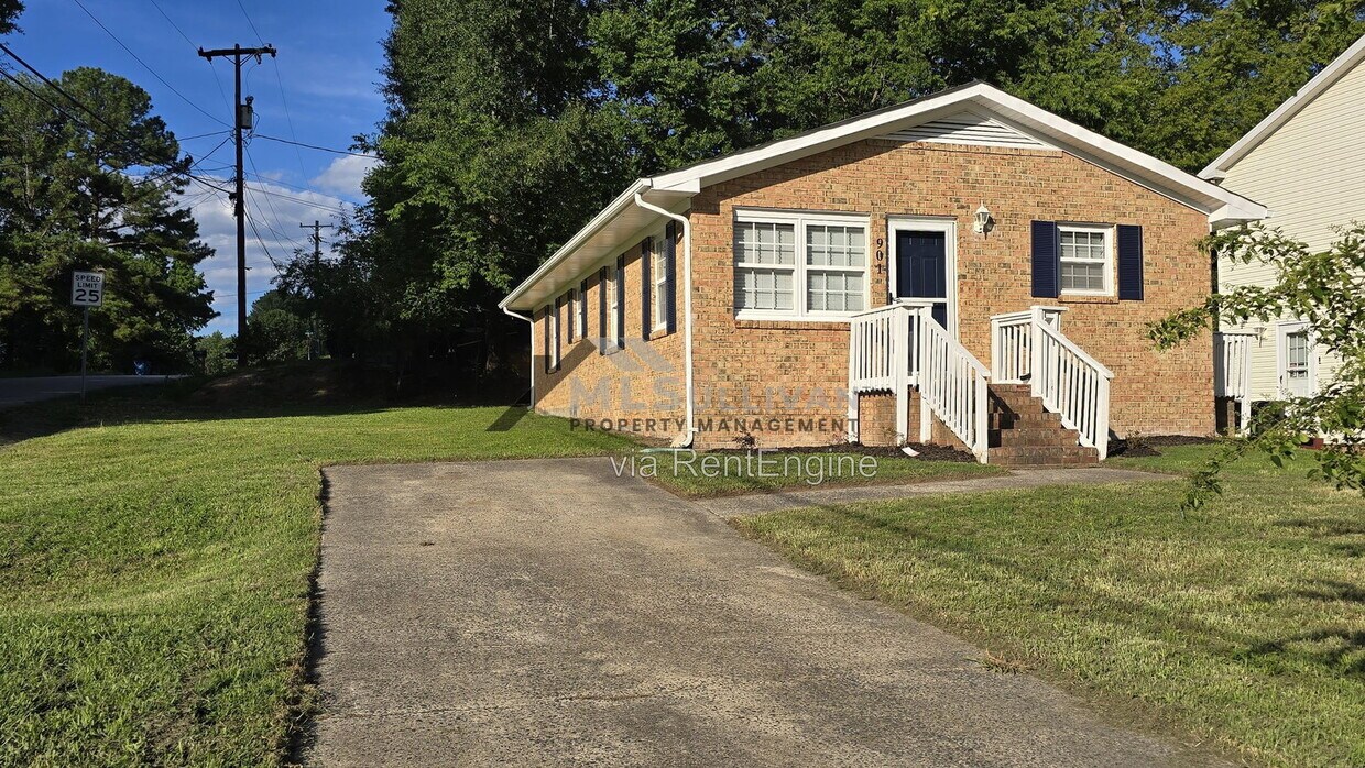 Photo - 901 Elmira Avenue