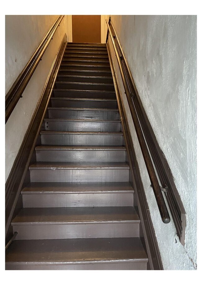 Building Photo - 9571 - 108/110 East Main St (MCPHEARSON BUILDING)