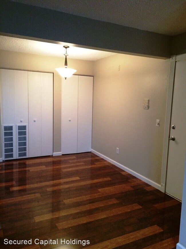 Building Photo - 2 br, 1.5 bath House - 5107 Belle Isle Drive