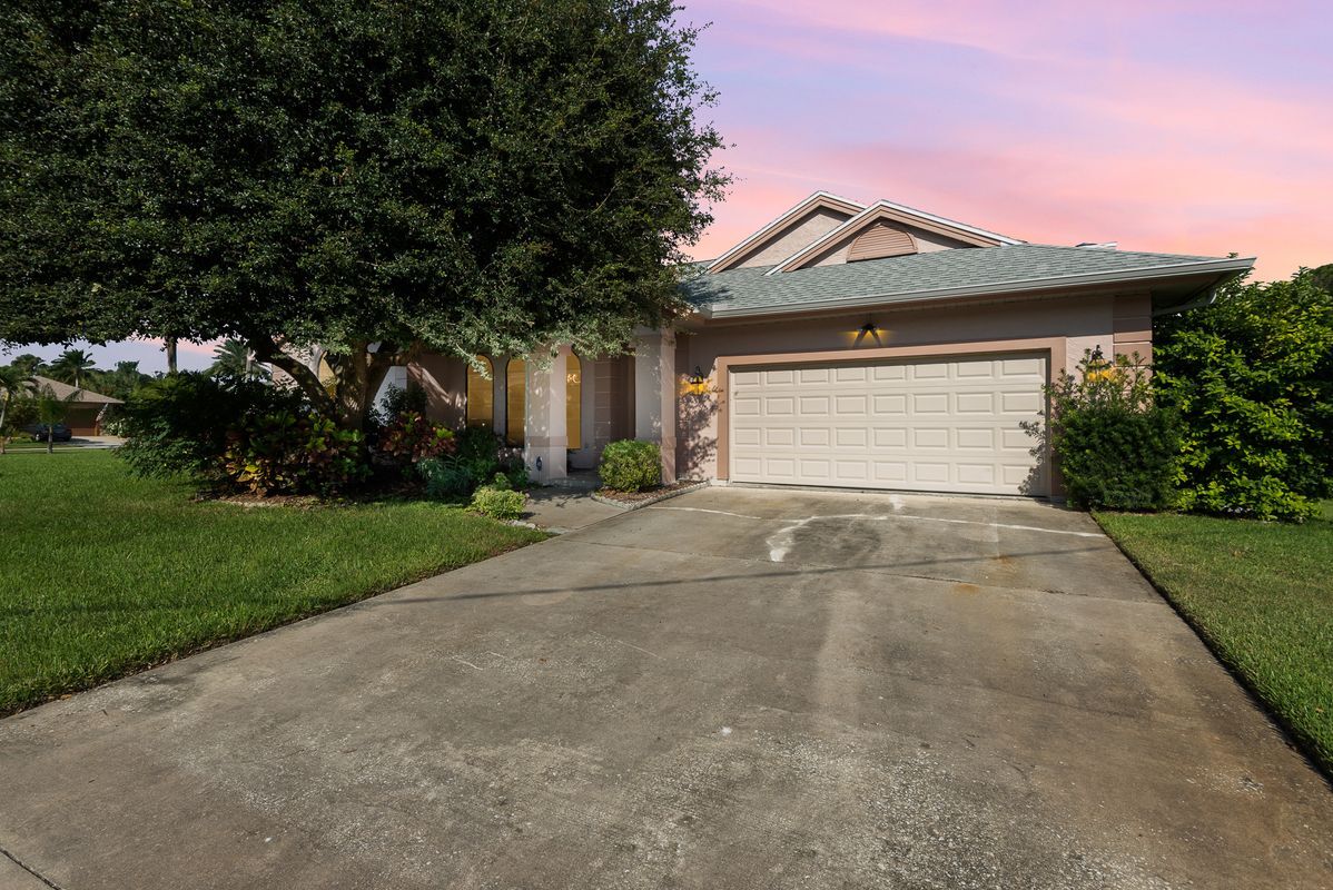 Foto principal - 4740 Seminole Trail