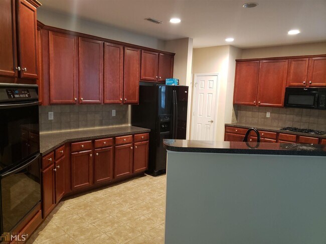 Building Photo - 2840 Brookford Ln SW