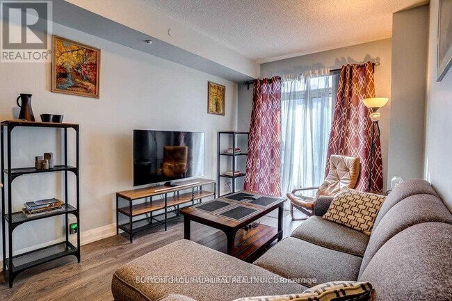 Photo du bâtiment - 7900 Bathurst St