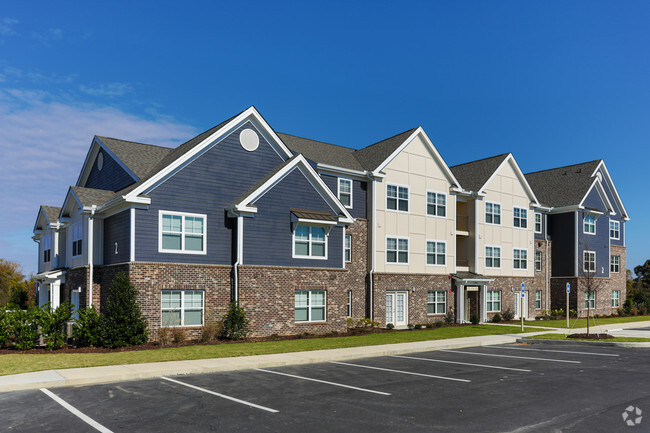 Building Photo - Gateway Pointe Apartment Homes