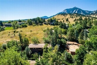 Building Photo - 2140 Kohler Dr
