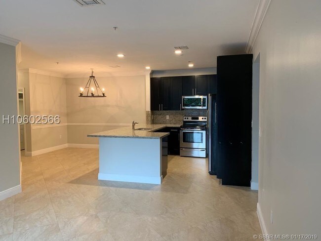 Building Photo - 4400 SW 160th Ave