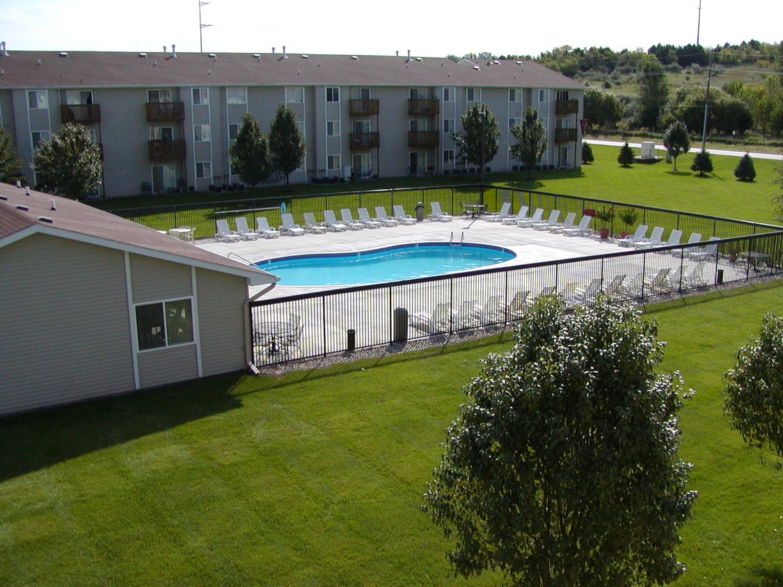 POOL - Rock Creek Apartments