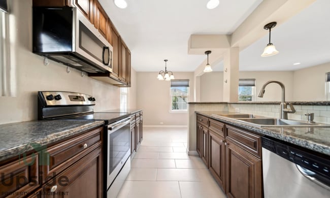 Building Photo - 3610 E Funk Ave