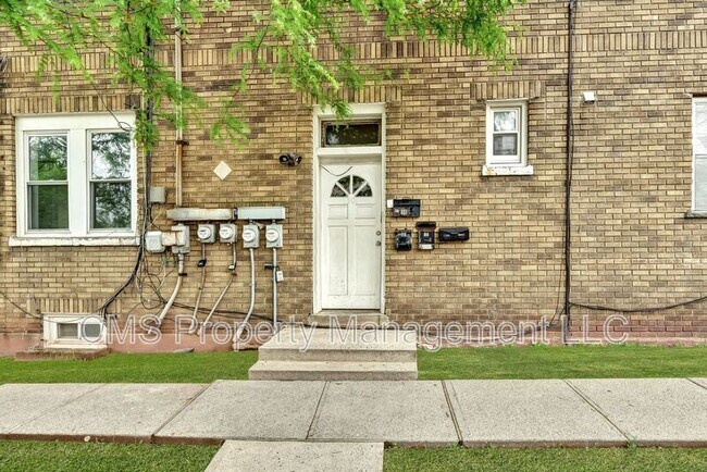 Foto del edificio - 1501 S Wood Ave