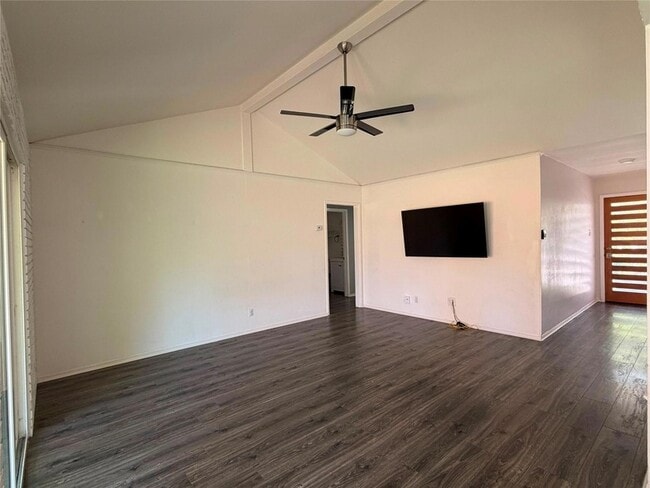 Building Photo - 2518 Cockburn Dr
