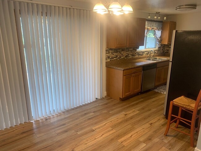 Photo - Tidy Gresham Ranch Style Home