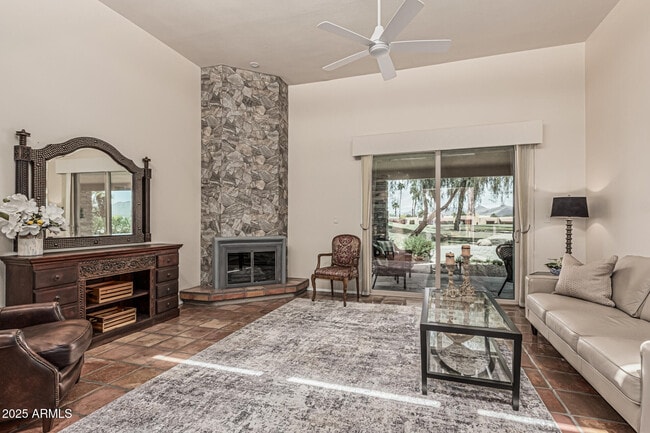 Building Photo - 18718 E Rio Ln