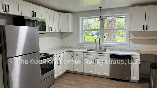 Foto del edificio - 340 Grady Rd