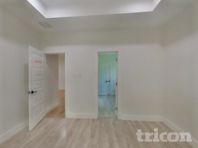 Building Photo - 328 Lakey Rd